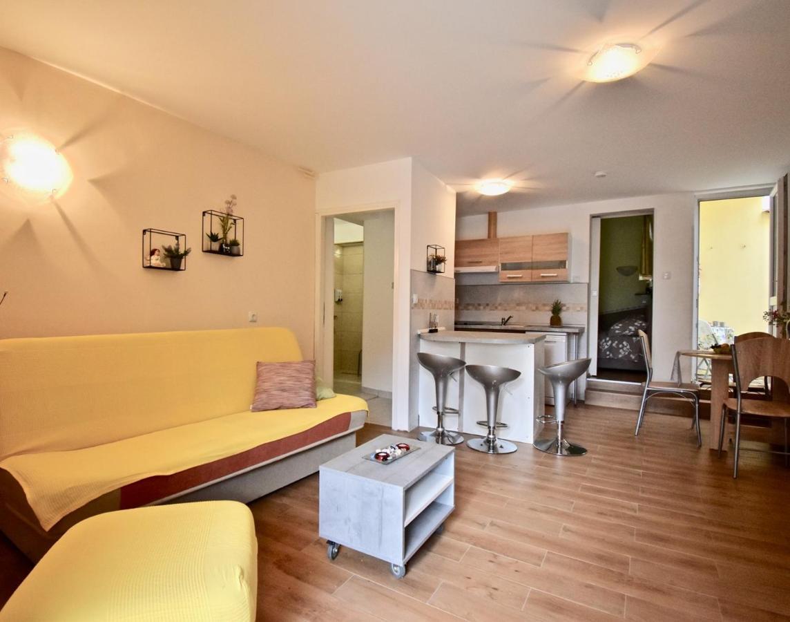 Holiday Apartments ميدولين المظهر الخارجي الصورة